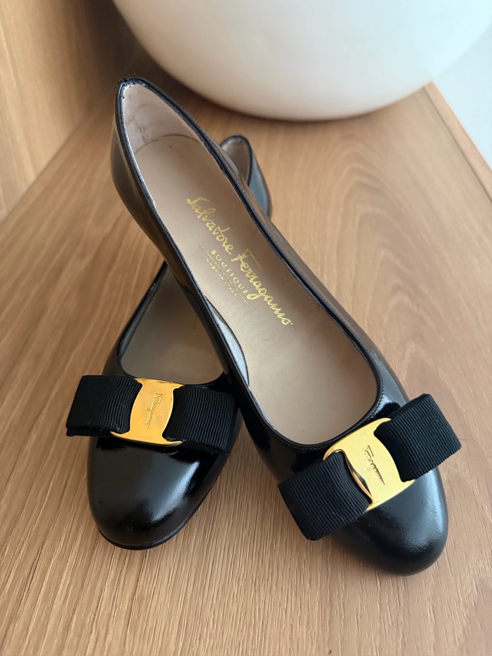 Salvatore Ferragamo Vara Pumps – Black Patent Leather – Size 4.5